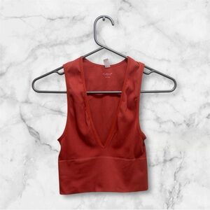 OUT FROM UNDER URBAN OUTFITTERS HAILEY SEAMLESS PLUNGE CROPPED TANK TOP - SIZE S